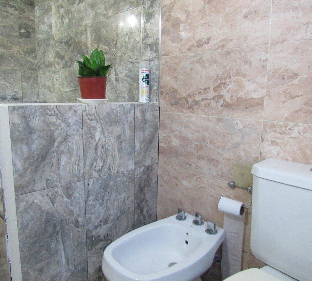 Casa Costa Esmeralda con Gas Natural permuta por Depto.2 Amb. en Caba