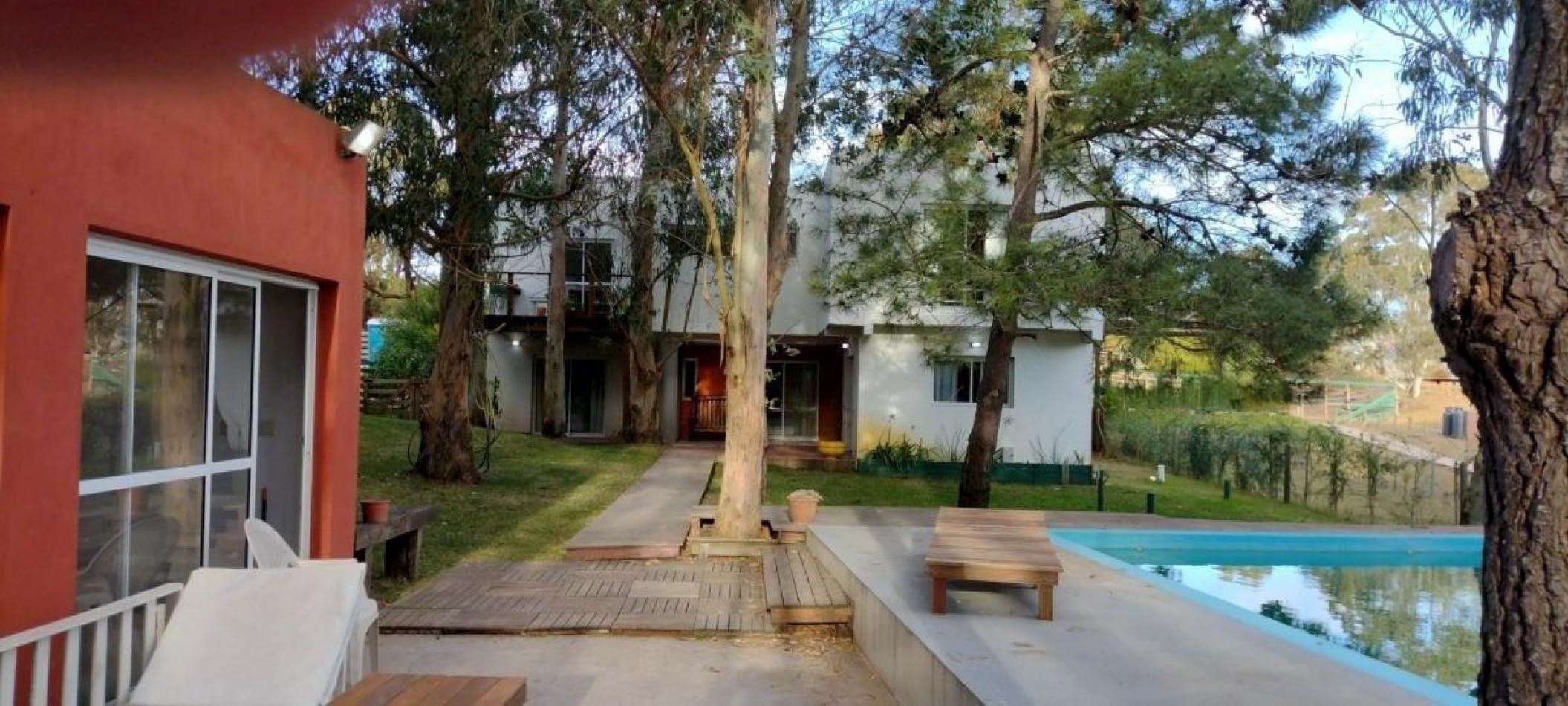 Casa Costa Esmeralda con Gas Natural permuta por Depto.2 Amb. en Caba