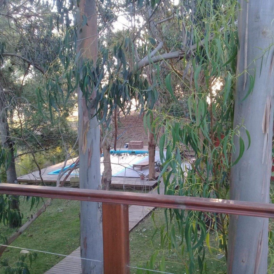Casa Costa Esmeralda con Gas Natural permuta por Depto.2 Amb. en Caba