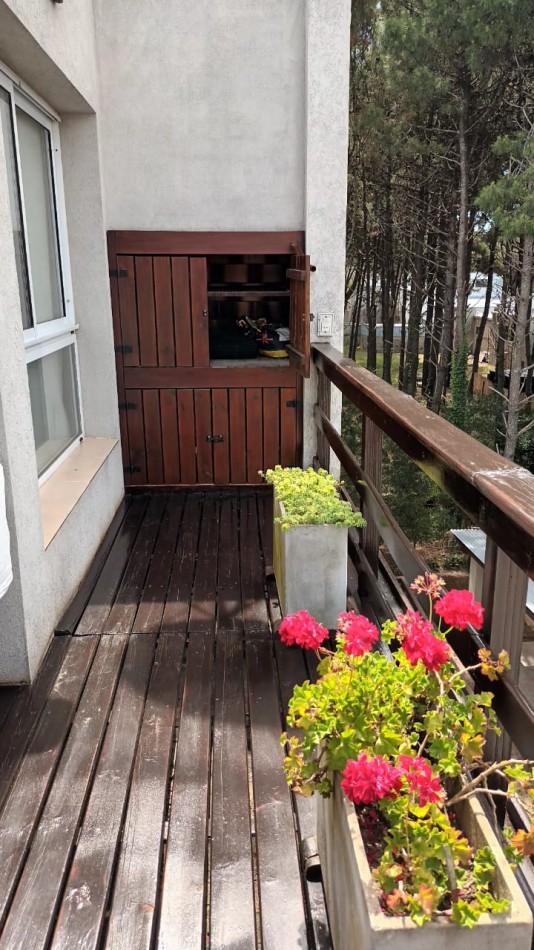 DEPARTAMENTO EN VENTA EN PINAMAR DOS AMBIENTS CON COCHERA