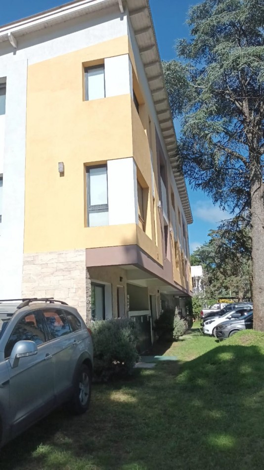 DEPARTAMENTO EN VENTA TRES AMBIENTES  EN PINAMAR