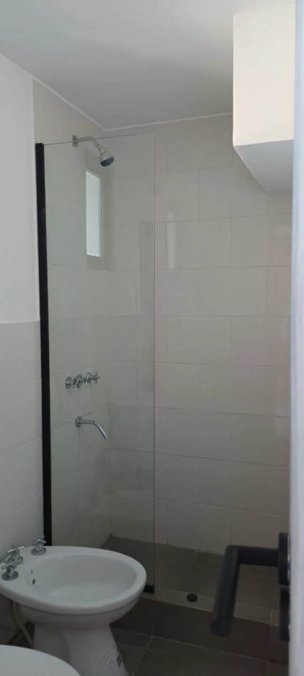 MONOAMBIENTE FINANCIADO EN VENTA CON TERRAZA PROPIA, PARRILA Y COCHERA CUBIERTA A ESTRENAR EN VELERIA DEL MAR