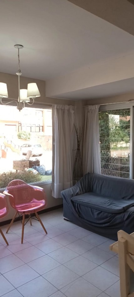 TRIPLEX EN VENTA EN PINAMAR NORTE 3 HABITACIONES 1 TOILLETE 2 BAÑOS COCHERA 