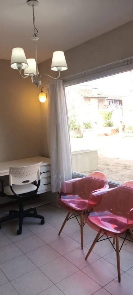 TRIPLEX EN VENTA EN PINAMAR NORTE 3 HABITACIONES 1 TOILLETE 2 BAÑOS COCHERA 