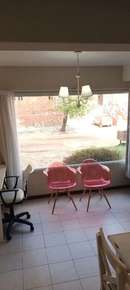 TRIPLEX EN VENTA EN PINAMAR NORTE 3 HABITACIONES 1 TOILLETE 2 BAÑOS COCHERA 