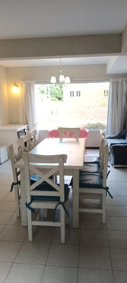 TRIPLEX EN VENTA EN PINAMAR NORTE 3 HABITACIONES 1 TOILLETE 2 BAÑOS COCHERA 