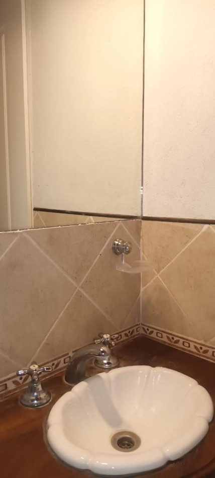 TRIPLEX EN VENTA EN PINAMAR NORTE 3 HABITACIONES 1 TOILLETE 2 BAÑOS COCHERA 