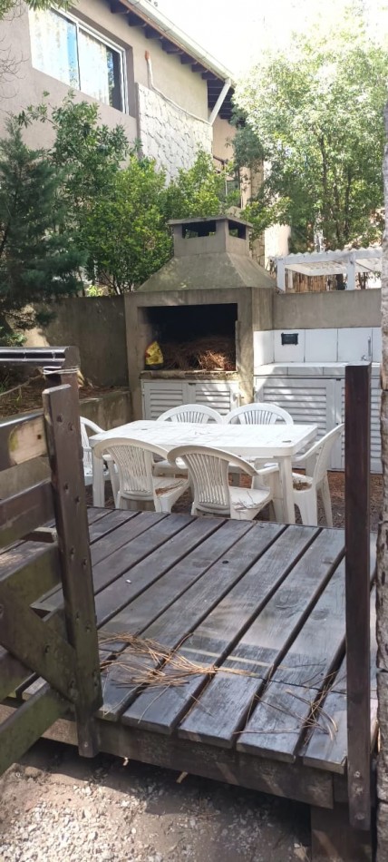 TRIPLEX EN VENTA EN PINAMAR NORTE 3 HABITACIONES 1 TOILLETE 2 BAÑOS COCHERA 