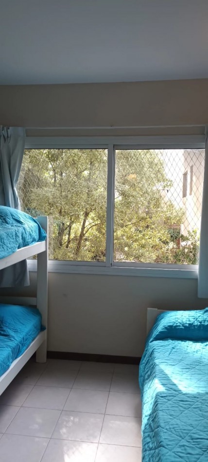 TRIPLEX EN VENTA EN PINAMAR NORTE 3 HABITACIONES 1 TOILLETE 2 BAÑOS COCHERA 