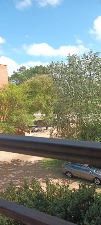 TRIPLEX EN VENTA EN PINAMAR NORTE 3 HABITACIONES 1 TOILLETE 2 BAÑOS COCHERA 