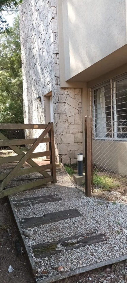 TRIPLEX EN VENTA EN PINAMAR NORTE 3 HABITACIONES 1 TOILLETE 2 BAÑOS COCHERA 