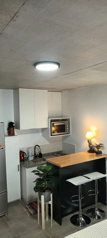 MONOAMBIENTE EN VENTA  VALERIA DEL MAR  CON COCHERA CUBIERTA, BAULERA,TERRAZA Y PARRILLA PROPIA, ASCENSOR.SE ACEPTAN CUOTAS