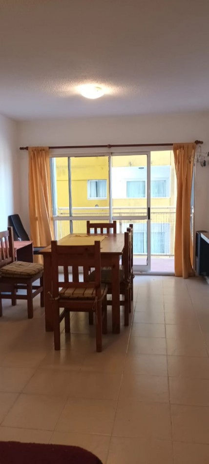 DEPARTAMENTO EN VENTA PINAMAR  CENTRO 2 AMBIENTES .ESCUCHAMOS OFERTAS