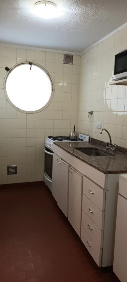 DEPARTAMENTO EN VENTA PINAMAR  CENTRO 2 AMBIENTES .ESCUCHAMOS OFERTAS