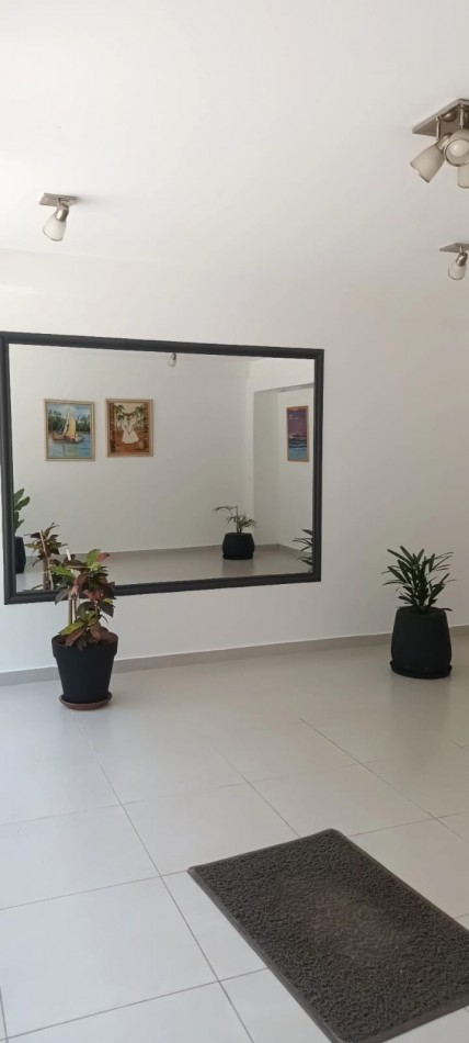 DEPARTAMENTO EN VENTA PINAMAR  CENTRO 2 AMBIENTES .ESCUCHAMOS OFERTAS