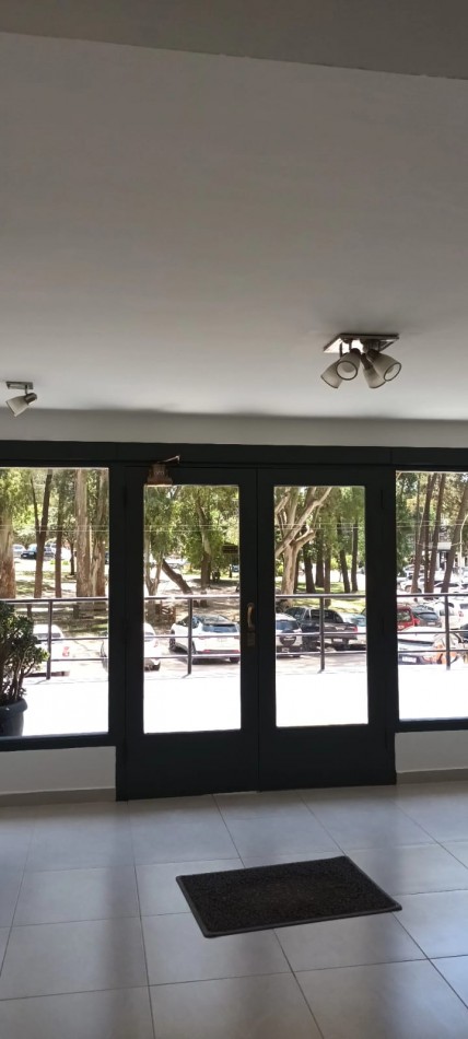 DEPARTAMENTO EN VENTA PINAMAR  CENTRO 2 AMBIENTES .ESCUCHAMOS OFERTAS