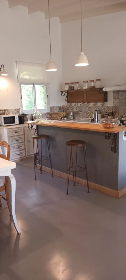   CASA EN   ALQUILER TEMPORARIO EN PINAMAR 2HABITACIONES.PILETA.