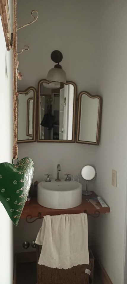   CASA EN   ALQUILER TEMPORARIO EN PINAMAR 2HABITACIONES.PILETA.