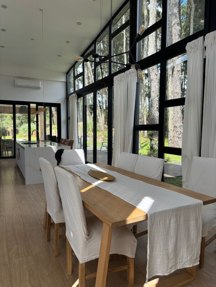 CASA EN ALQUILER TEMPORARIO EN LA HERRADURA