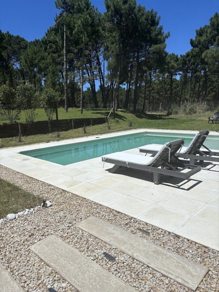 CASA EN ALQUILER TEMPORARIO EN LA HERRADURA
