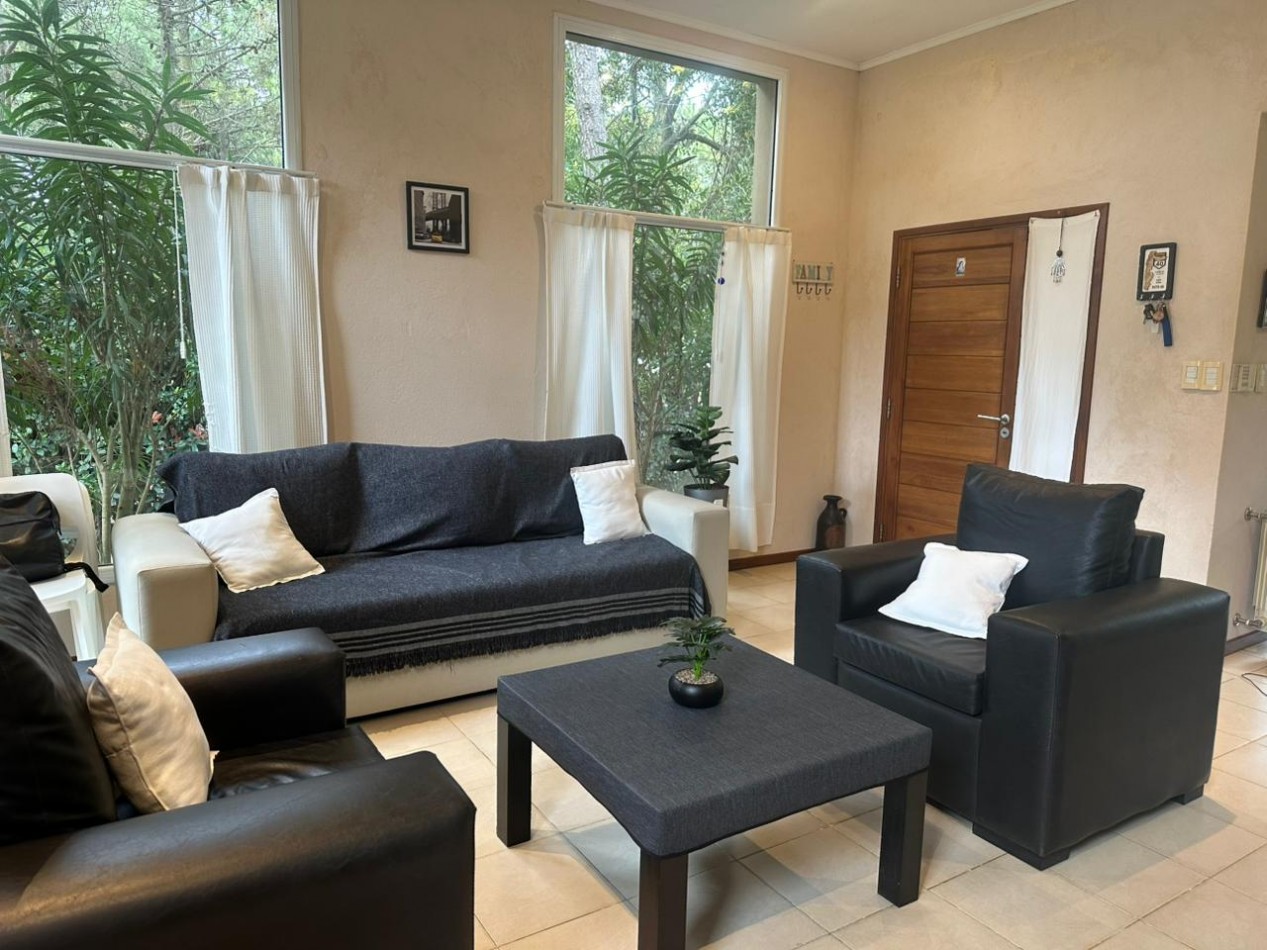 CASA EN ALQUILER TEMPORARIO 3HAB.2 BAÑOS.PARRILLA.JARDIN.ESTACIONAMIENTO CUBIERTO.BARRIO NAYADES