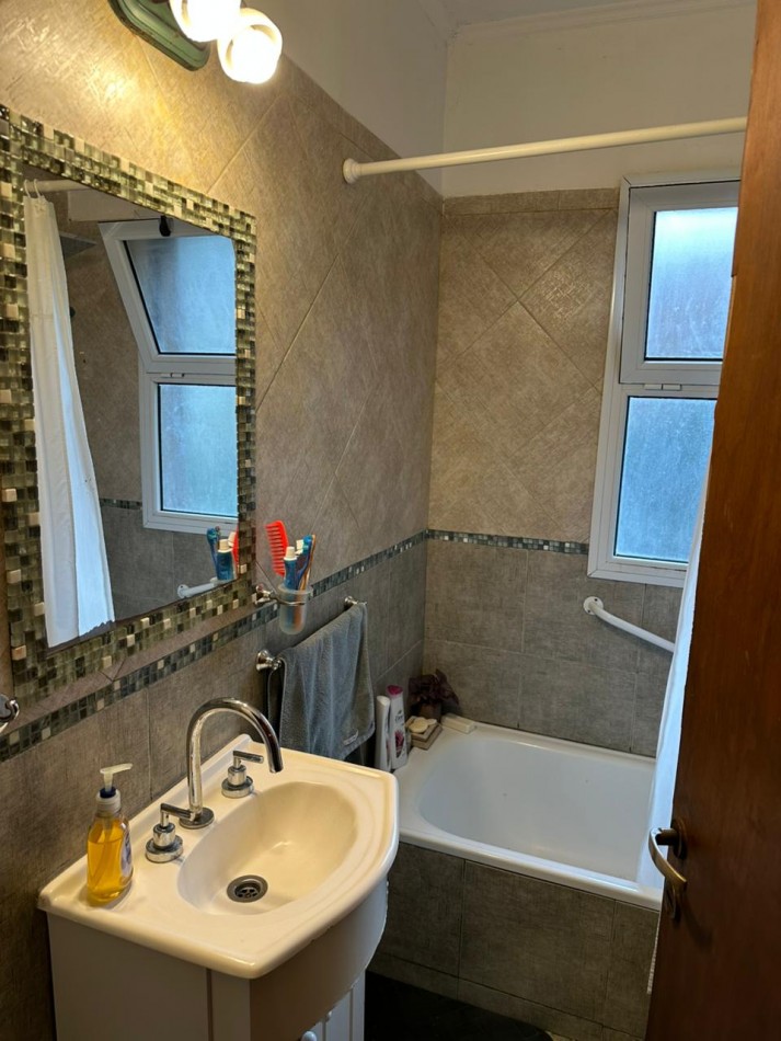 CASA EN ALQUILER TEMPORARIO 3HAB.2 BAÑOS.PARRILLA.JARDIN.ESTACIONAMIENTO CUBIERTO.BARRIO NAYADES