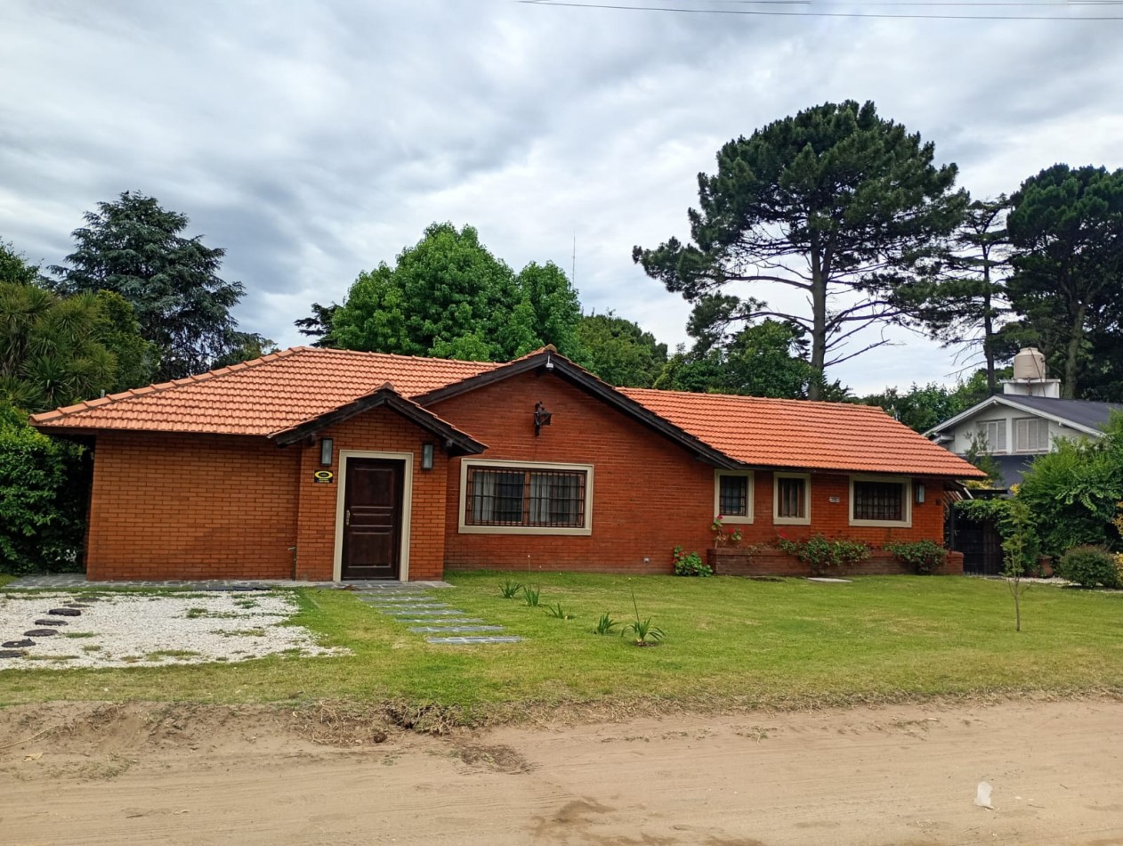 CASA EN ALQUILER TEMPORARIO PILETA EN PINAMAR 5 PERSONAS