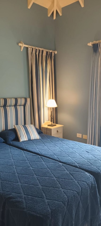 CASA EN ALQUILER EN  PINAMAR NORTE A 200 METROS DE LA PAYA  PARA  6 PERSONAS 