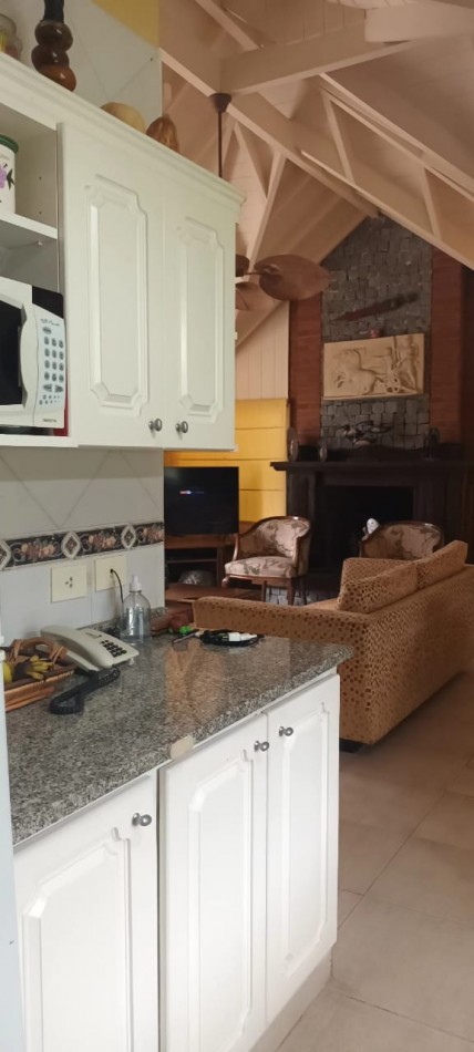 CASA EN ALQUILER EN  PINAMAR NORTE A 200 METROS DE LA PAYA  PARA  6 PERSONAS 