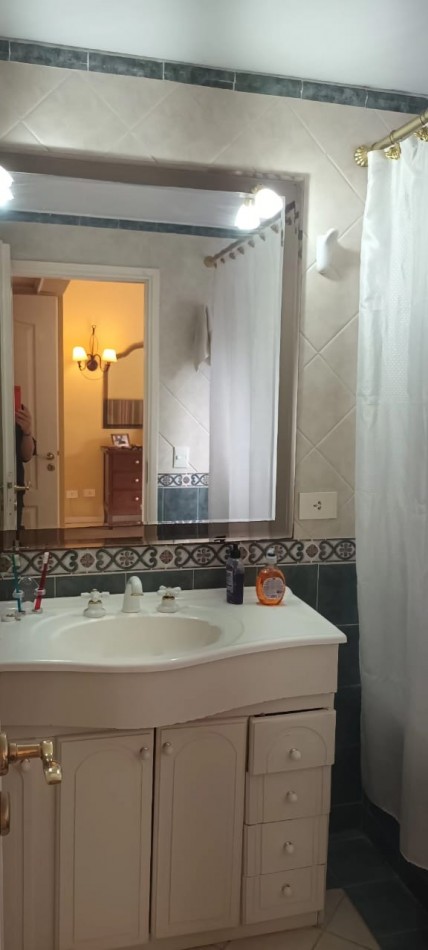 CASA EN ALQUILER EN  PINAMAR NORTE A 200 METROS DE LA PAYA  PARA  6 PERSONAS 