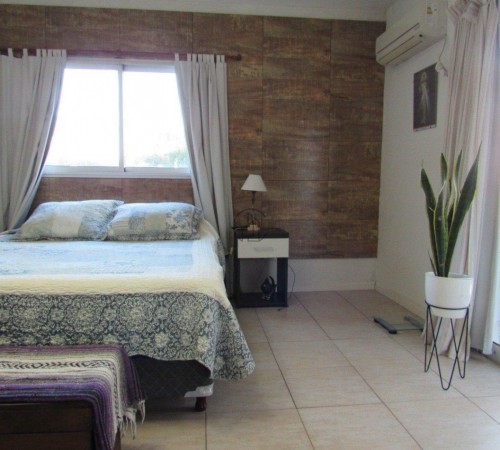 CASA EN COSTA ESMERALDA TOMA PERMUTA POR DEPTARTAMENTO EN CABA O ZONA COSTA ATLANTICA.URGENTE