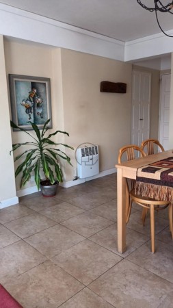 DEPARTAMENTO EN VENTA EN PINAMAR CENTRO .IMPECABLE [ FINANCIACION ] EVALUAMOS TU PROPUESTA 2 AMBIENTES AMPLIOS