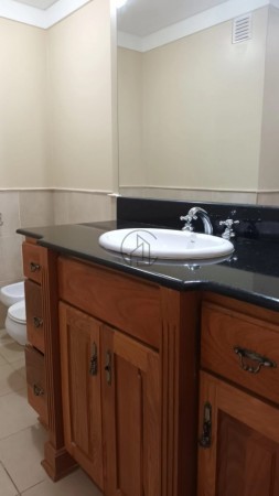 DEPARTAMENTO EN VENTA EN PINAMAR CENTRO .IMPECABLE [ FINANCIACION ] EVALUAMOS TU PROPUESTA 2 AMBIENTES AMPLIOS