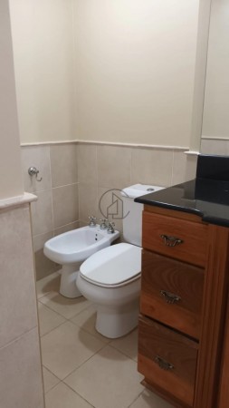 DEPARTAMENTO EN VENTA EN PINAMAR CENTRO .IMPECABLE [ FINANCIACION ] EVALUAMOS TU PROPUESTA 2 AMBIENTES AMPLIOS