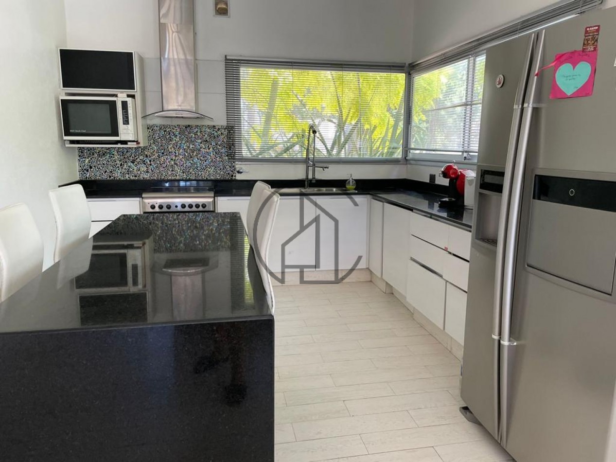 CASA EN VENTA  EN ALAMOS  II PINAMAR TOMAMOS TERRENO EN BOSQUES