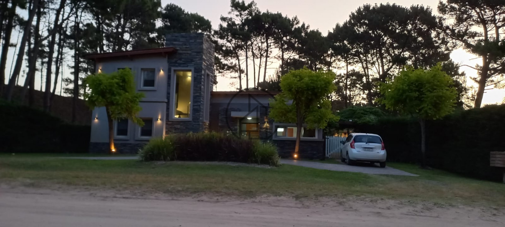 CASA EN VENTA EN BARRIO ALAMOS II- TOMAMOS EN FORMA DE PAGO  DEPARTAMENTO EN CABA o PINAMAR