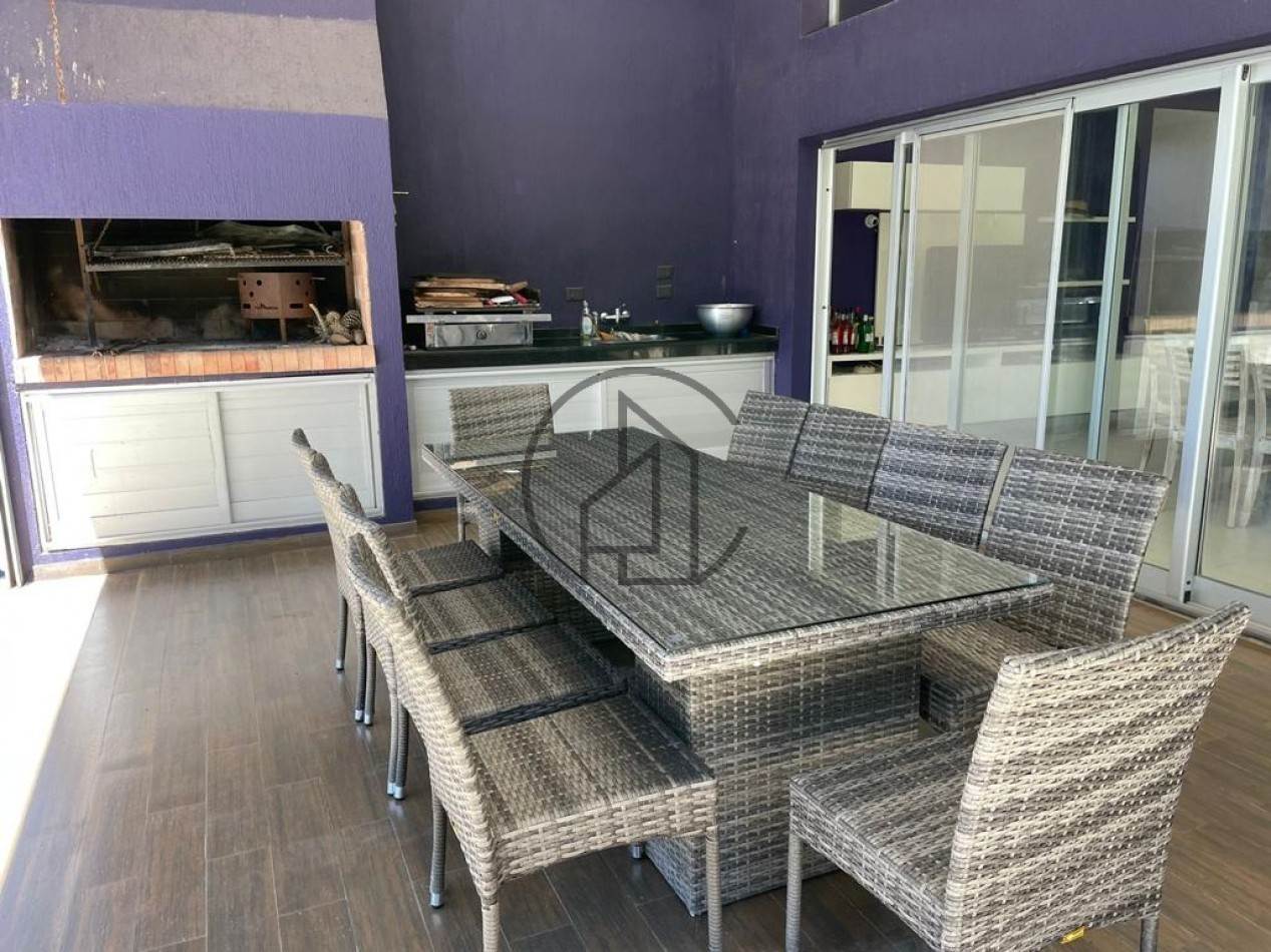 CASA EN VENTA  EN ALAMOS  II PINAMAR TOMAMOS TERRENO EN BOSQUES