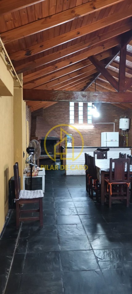 CASA (2) EN VENTA EN PINAMAR