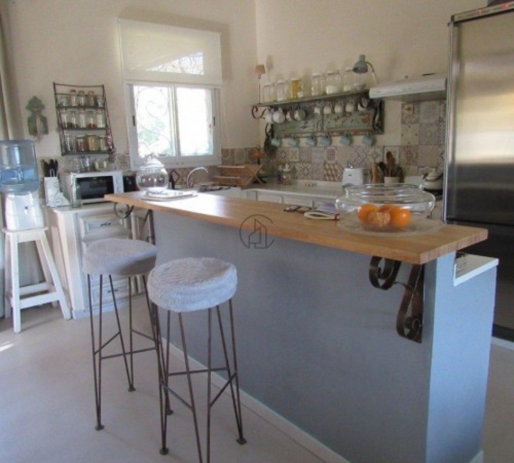  IMPERDIBLE CASA EN VENTA PINAMAR 2HABITACIONES.PILETA.GAS NATURAL.