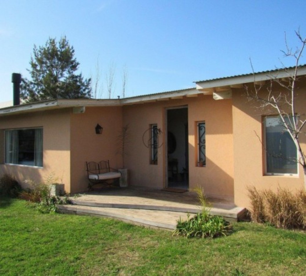  IMPERDIBLE CASA EN VENTA PINAMAR 2HABITACIONES.PILETA.GAS NATURAL.