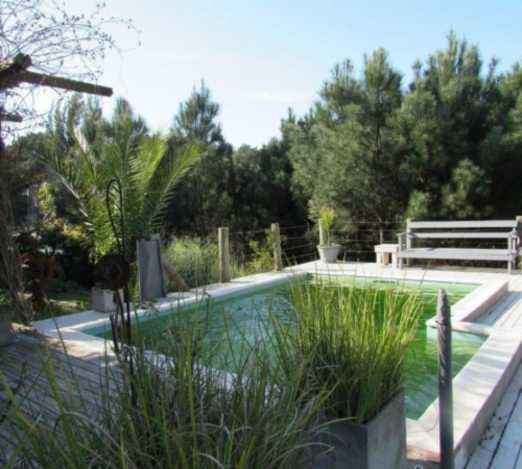  IMPERDIBLE CASA EN VENTA PINAMAR 2HABITACIONES.PILETA.GAS NATURAL.