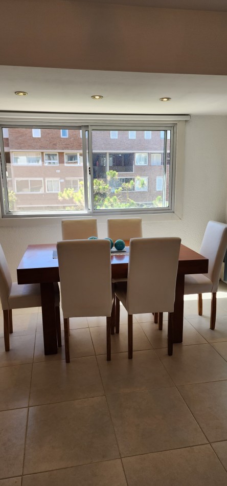 DEPARTAMENTO EN ALQUILER TEMPORARIO EN PINAMAR  P/6 PERSONAS VISTA AL MAR CON CON COCHERA CUBIERTA