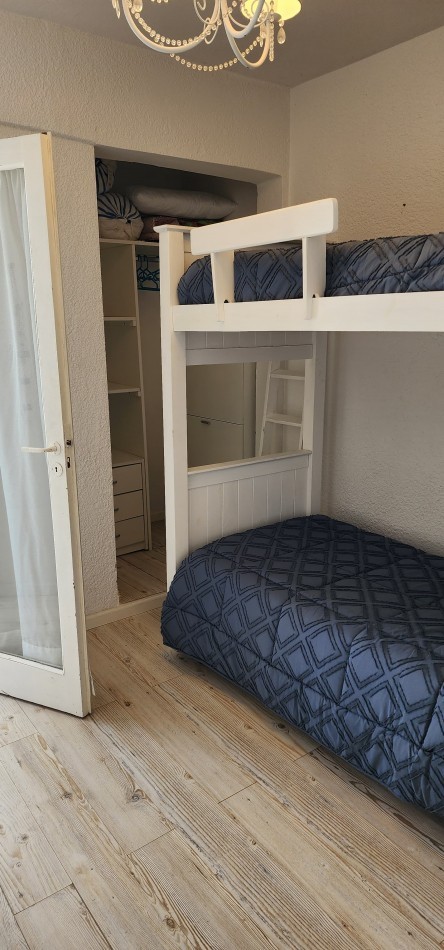 DEPARTAMENTO EN ALQUILER TEMPORARIO EN PINAMAR  P/6 PERSONAS VISTA AL MAR CON CON COCHERA CUBIERTA