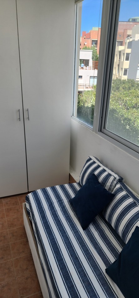 DEPARTAMENTO EN ALQUILER TEMPORARIO EN PINAMAR  P/6 PERSONAS VISTA AL MAR CON CON COCHERA CUBIERTA