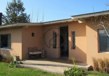   CASA EN VENTA  EN PINAMAR 2HABITACIONES.PILETA.GAS NATURAL