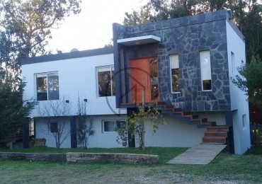 CASA EN COSTA ESMERALDA TOMA PERMUTA POR DEPTARTAMENTO EN CABA O ZONA COSTA ATLANTICA.URGENTE