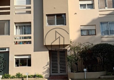 DEPARTAMENTO EN VENTA TRES AMBIENTES PINAMAR CENTRO -PERMUTA POR CASA EN SANTA TERESITA-ESCUCHAMOS